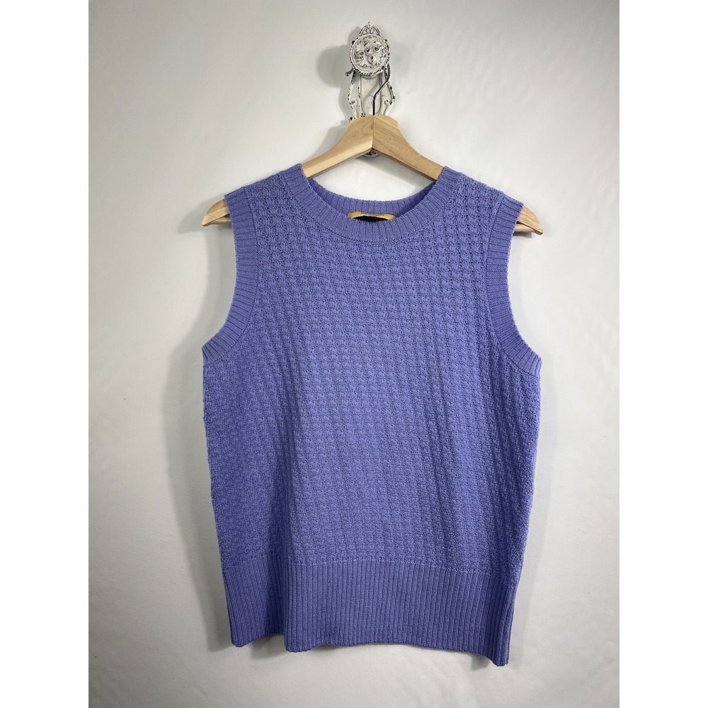 St. John Sweater Vest S Light Purple 100% Wool Knit Sleeveless Tank Top Pullover